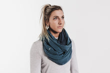 Load image into Gallery viewer, TWO-TONE INFINITY SCARF