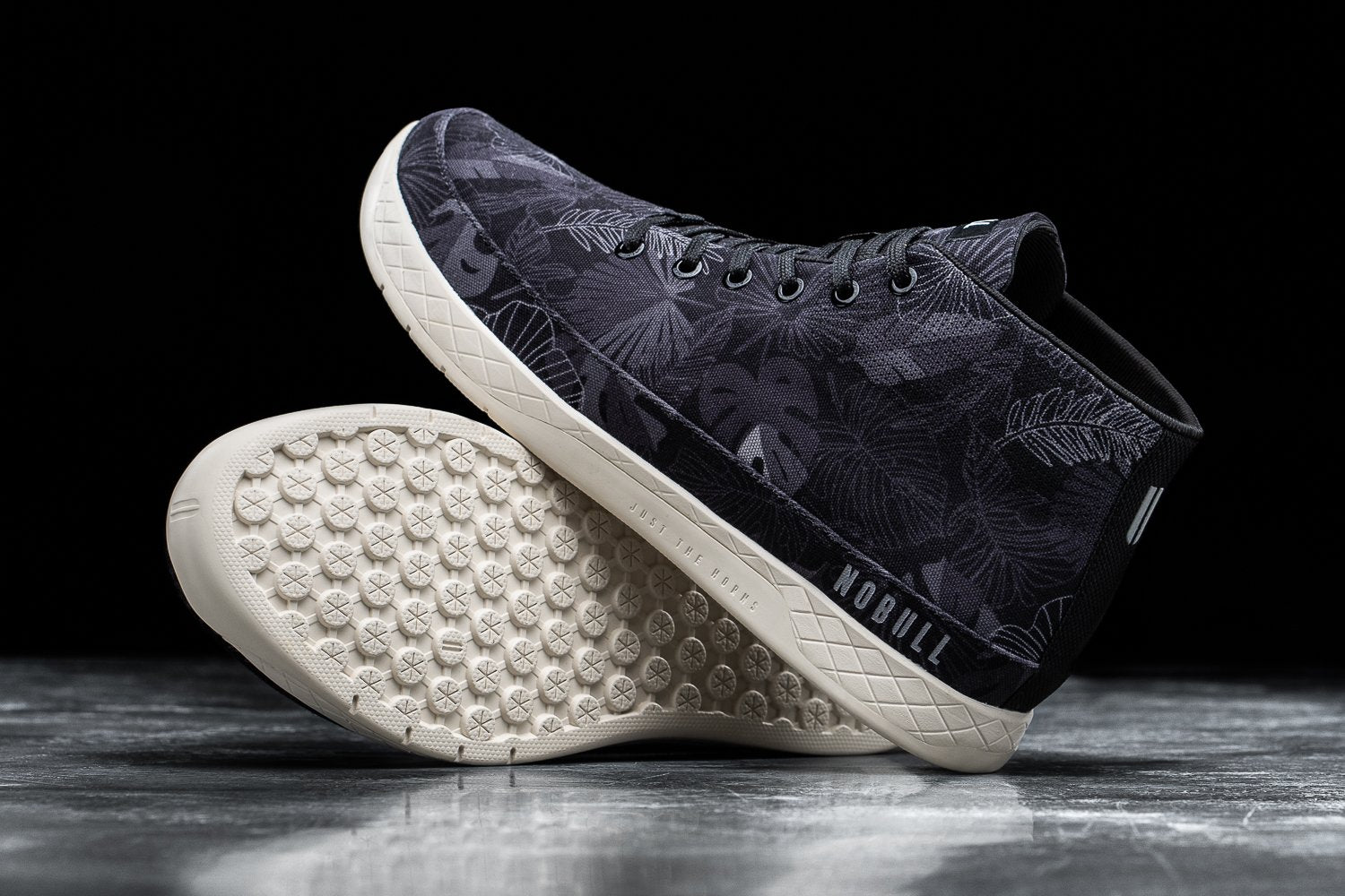 BLACK OASIS CANVAS MID TRAINER (WOMEN display picture 1
