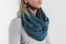 Load image into Gallery viewer, TWO-TONE INFINITY SCARF

